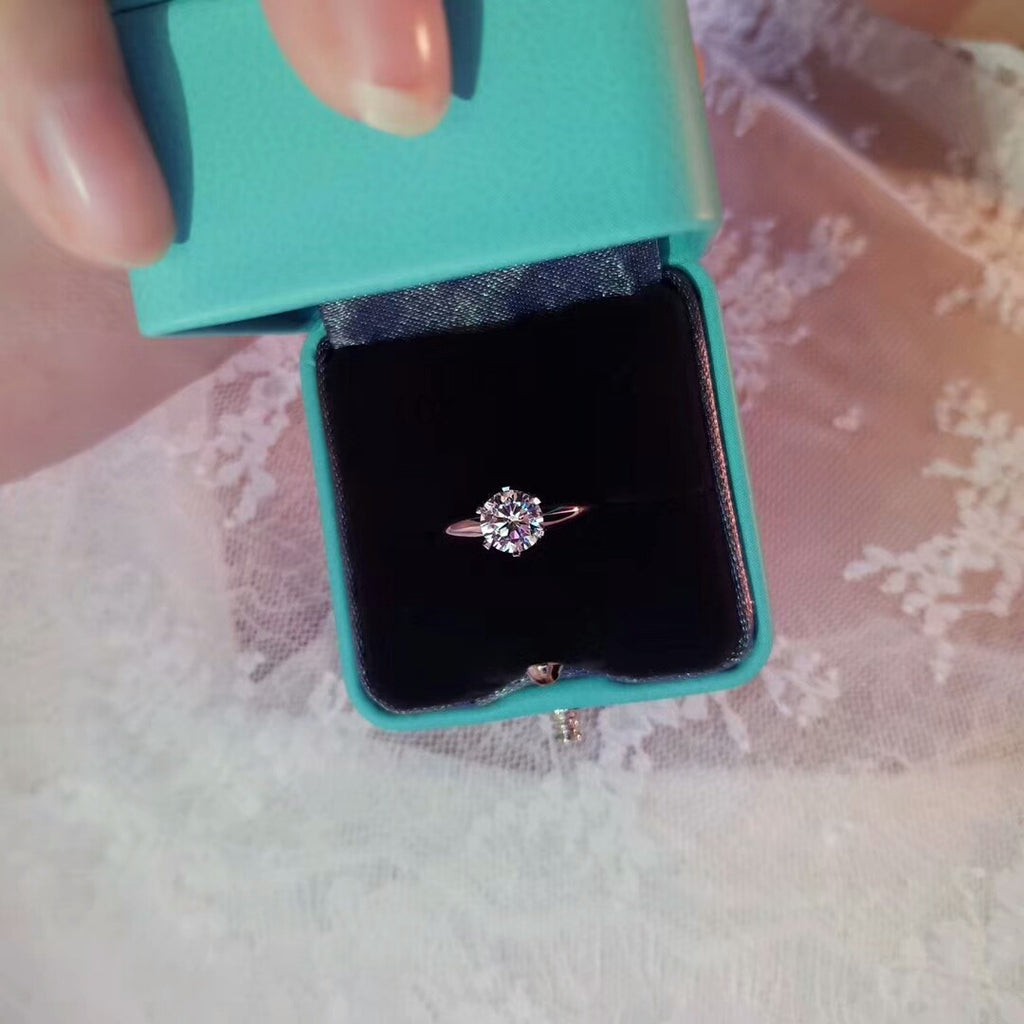 Contemporary Six Claw Sparkler Ring