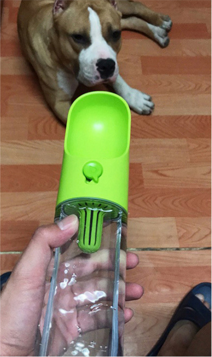 Bouteille d'eau portable pour animaux de compagnie