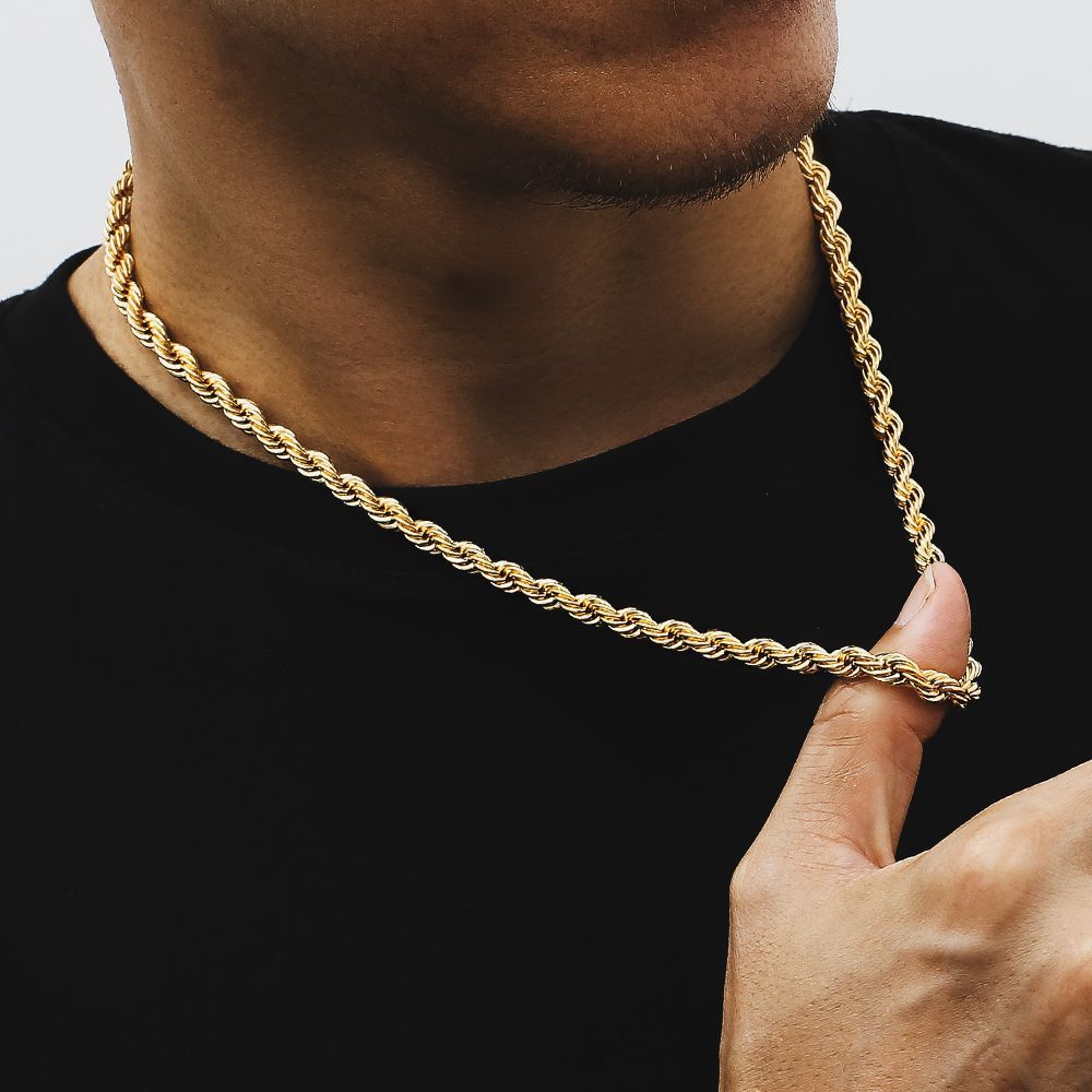 Elegant 18K Gold Plated Twist Necklace